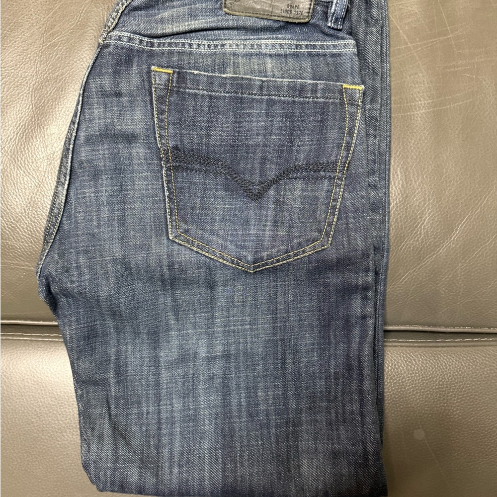 Diesel Men's Quratt Classic Blue Straight Jeans 31”x34”